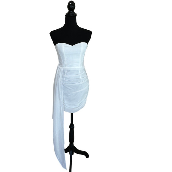 Superdown White Chiffon Mini Dress SMALL Bodycon Gloves Bridal Strapless $92 NEW - Picture 6 of 11